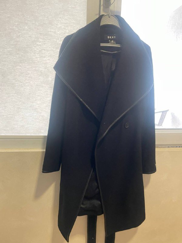 женское пальто DKNY xs
