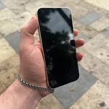 iPhone 13 4