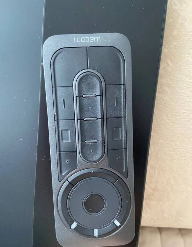 Wacom Cintiq Pro 24 Multi-Touch графический планшет 3