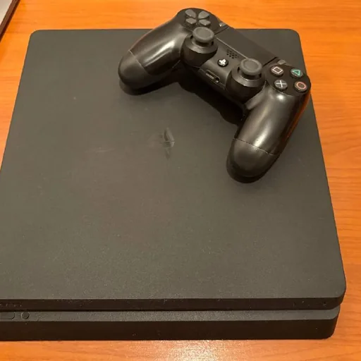 PlayStation 4 Slim, Dualshock 4 controllers