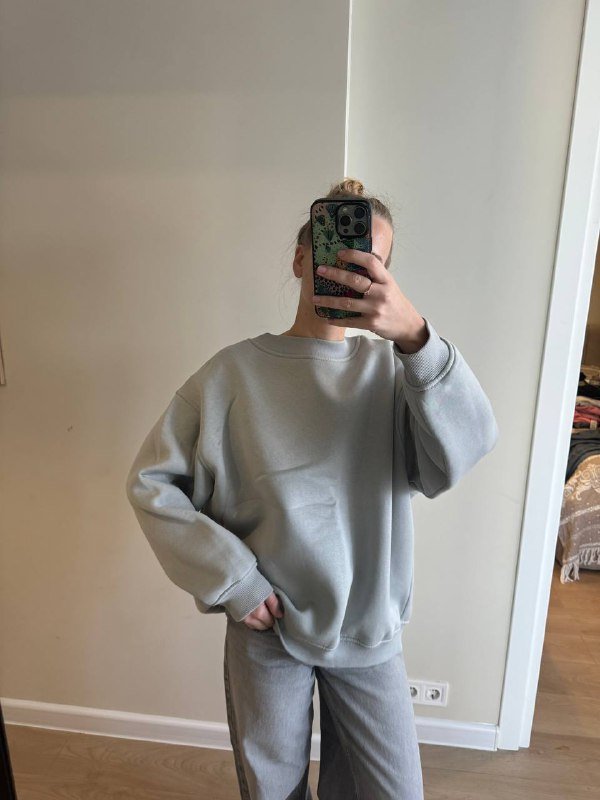 Джинсы Zara, свитшот yos, свитер H&M 3