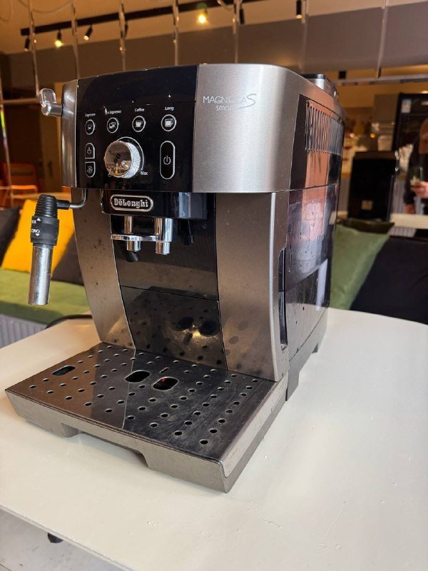 DeLonghi Magnifica S Smart кофемашина 4