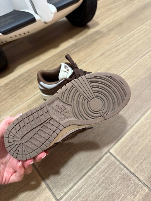 Женские кроссовки Nike размер 37 2