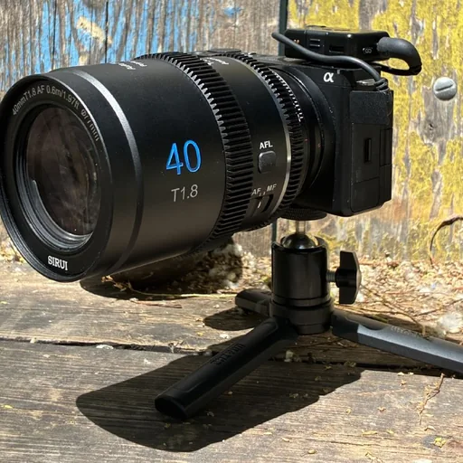 Sirui 40mm anamorphic AF lens