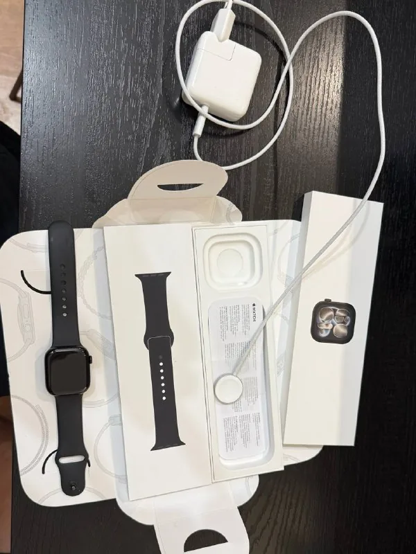 Apple Watch Series 11 42mm 1