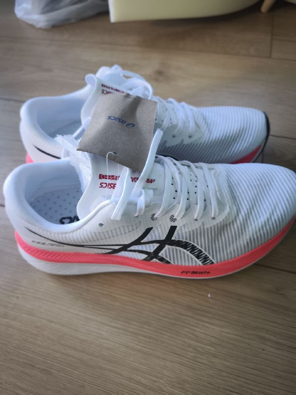 Новые кроссовки Asics для бега 41-41,5