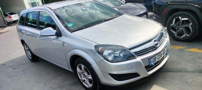 Opel Astra H 2010 года 6