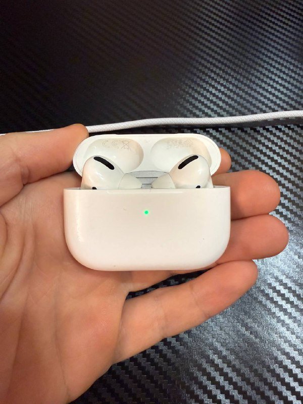 AirPods Pro 1 поколения, два кейса