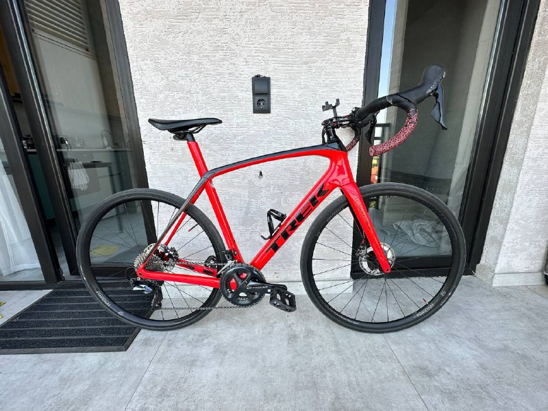 Велосипед TREK Domane SL 6 карбон шоссер