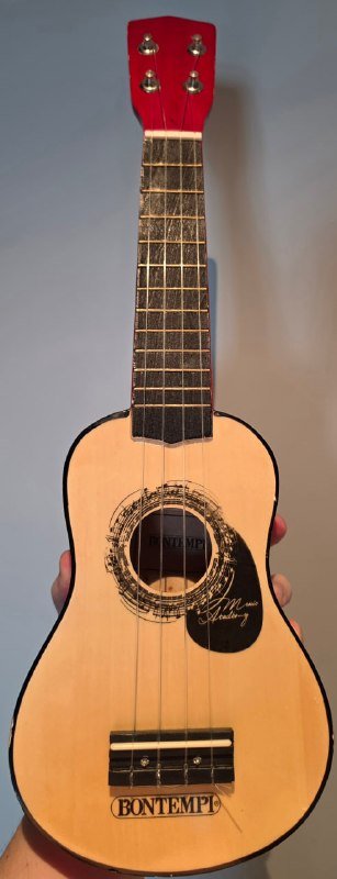 укулеле Bontempi с коробкой