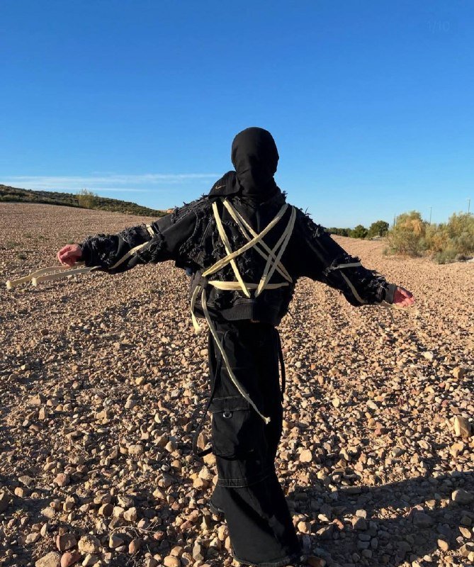 Ritual Laces Hoodie 4