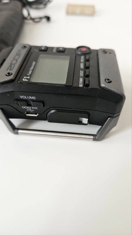 Рекордер ZOOM F1 с микрофоном петличкой 2