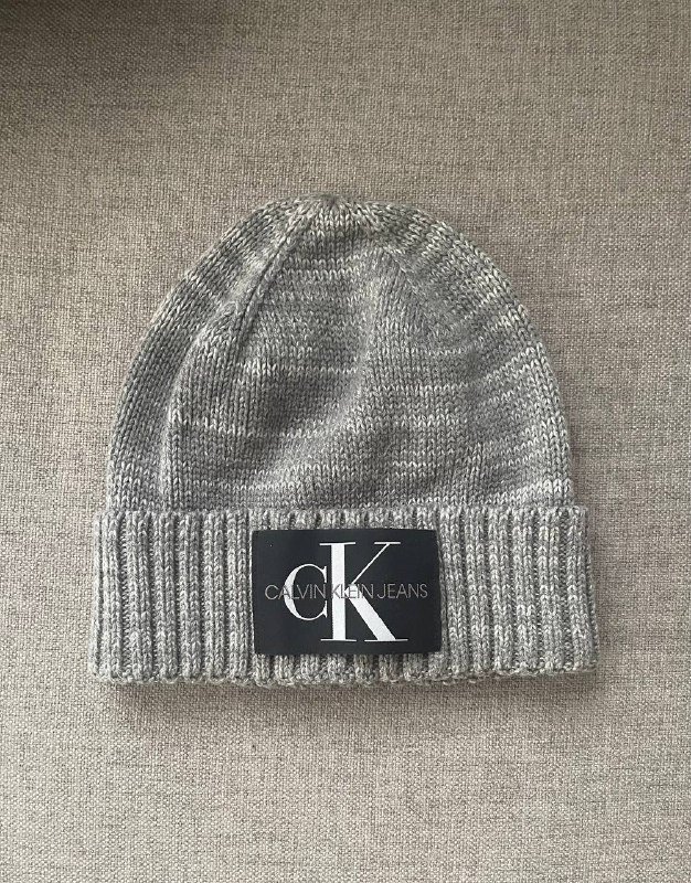 Шапка Calvin Klein Jeans размер S