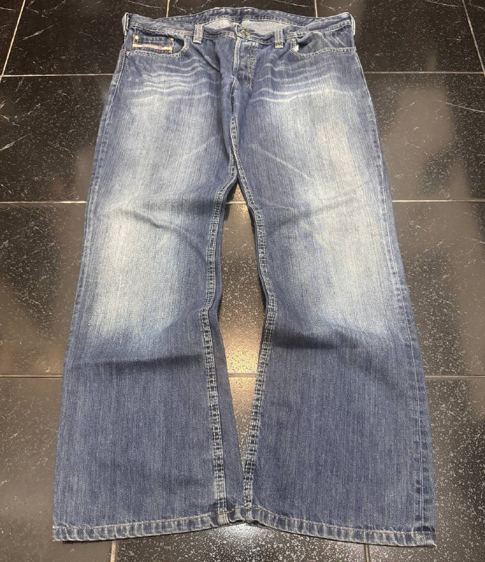 Джинсы Diesel в стиле Butcut 4