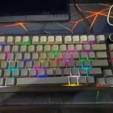 Игровой компьютерный сетап с монитором и периферией 3