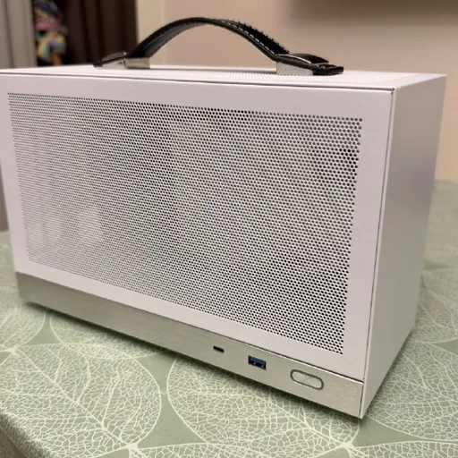 KXRORS S300 Mini-ITX კომპიუტერის კორპუსი რაიზერით და ქულერით