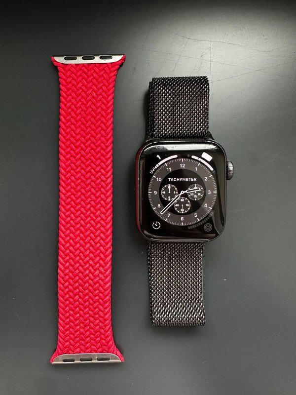 Apple Watch SE 40 mm Aluminium, 2 оригинальных ремешка