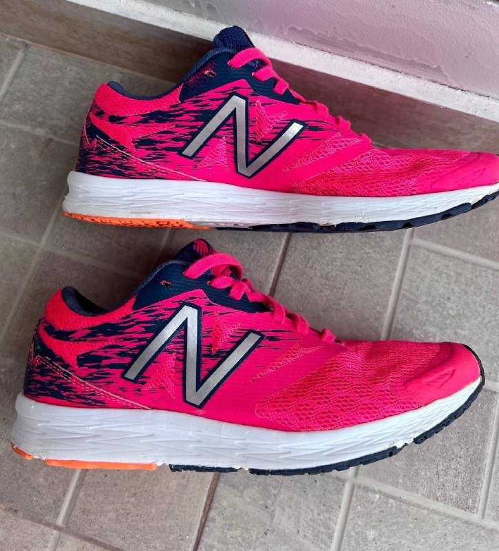 Кроссовки New Balance женские, размер 39 4