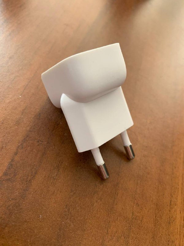 Адаптер переходник на европейскую розетку Apple 4