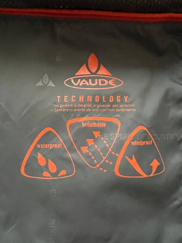 женская туристическая ветровка vaude 5