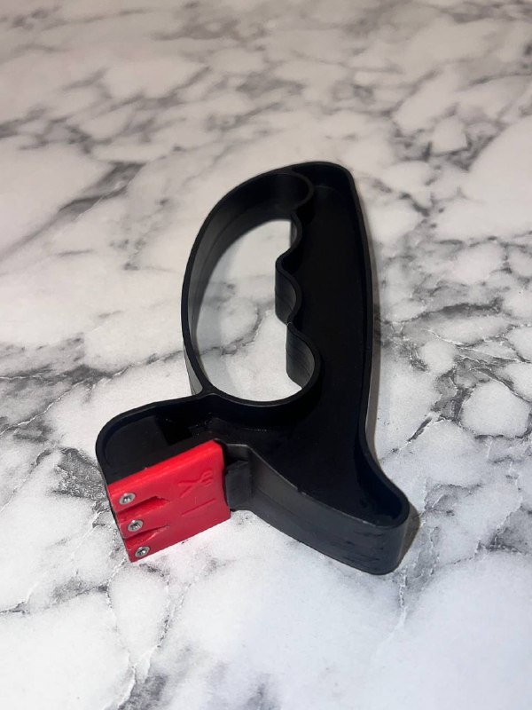 Вафельница-мультипекарь, блендер, чайник, газовая горелка, весы, лейка, овощечистка, точилка, термометр, половник 8