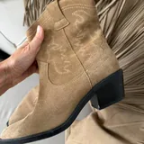Куртка и казаки Stradivarius 2
