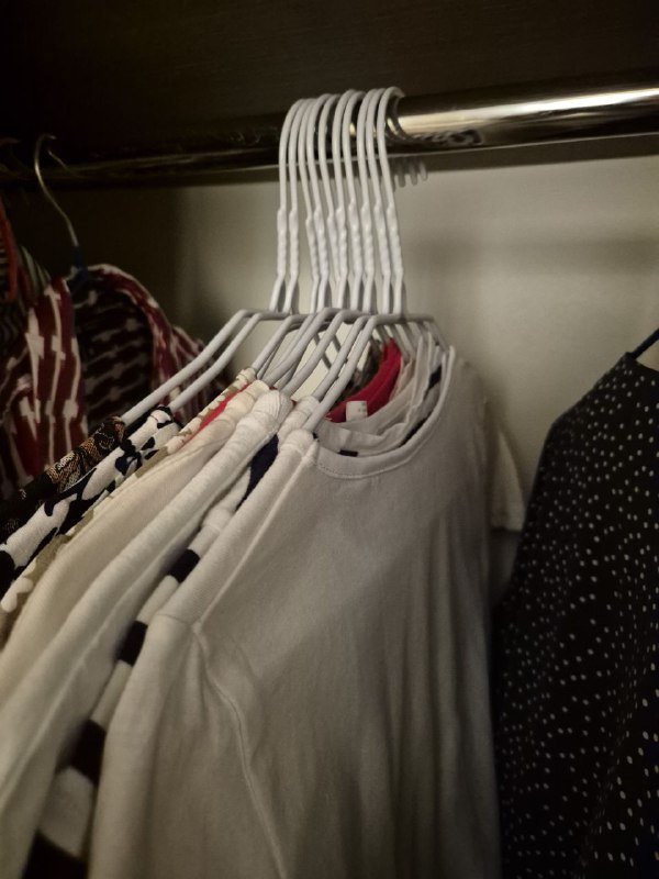 тонкие прорезиненные вешалки 20 шт 5