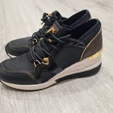 Кроссовки Michael Kors, размер 37 4
