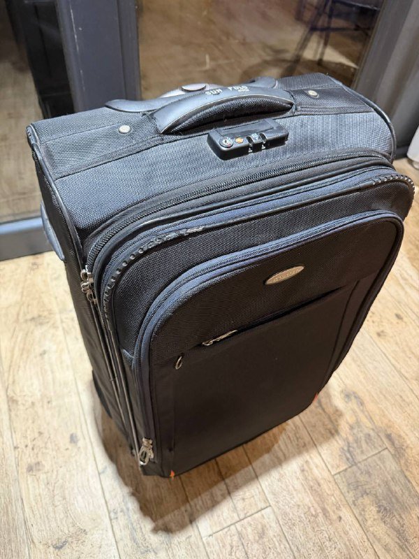 Чемодан Sun Polo размер М 3