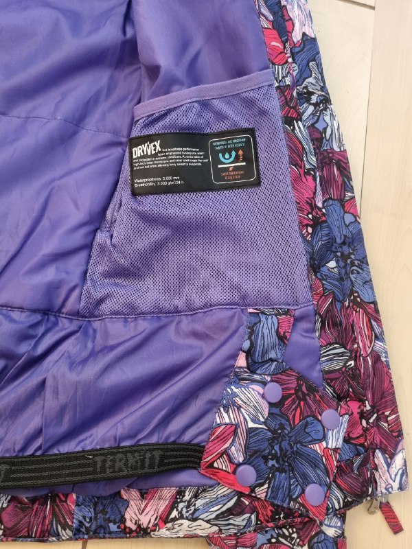 2 утепленные куртки: Azimut и Termit 10