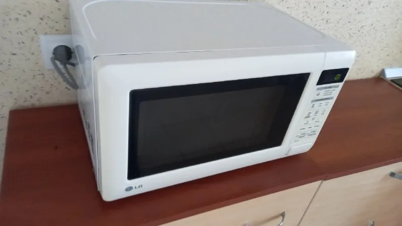 Микроволновка LG 1