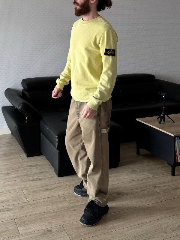 Stone Island лимонно-жёлтый свитшот размер М