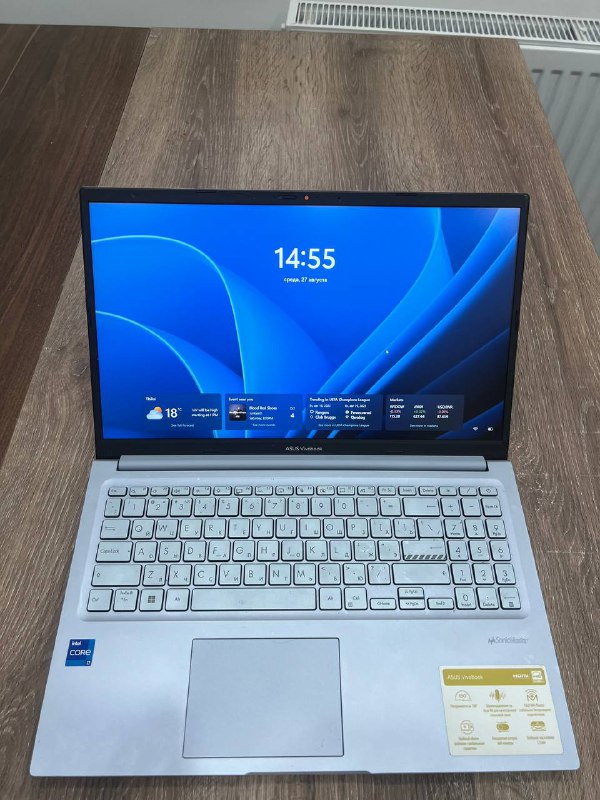 Два офисных ноутбука Asus Vivobook 2