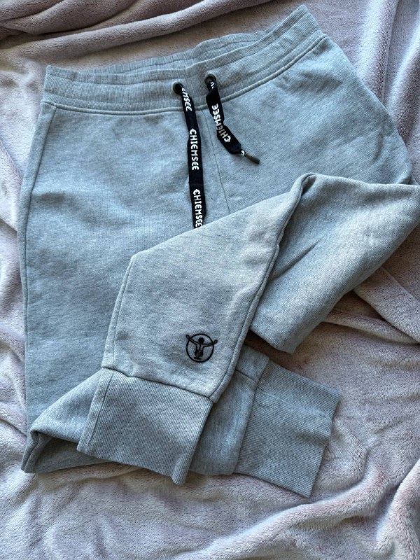 Винтажная рубашка Fjällräven Kånken, спортивные штаны Adidas, поло Chiemsee, и другое 6