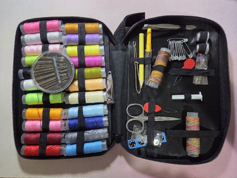 Швейный набор в удобном кейсе 2