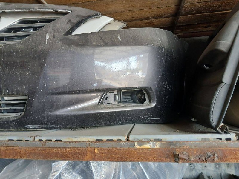 Передний бампер Toyota Camry XV40 2006–2011 3