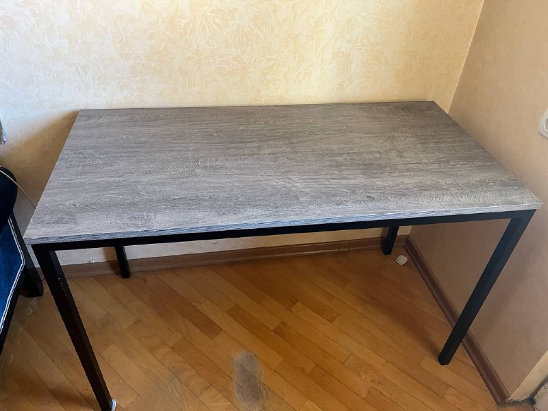 стол