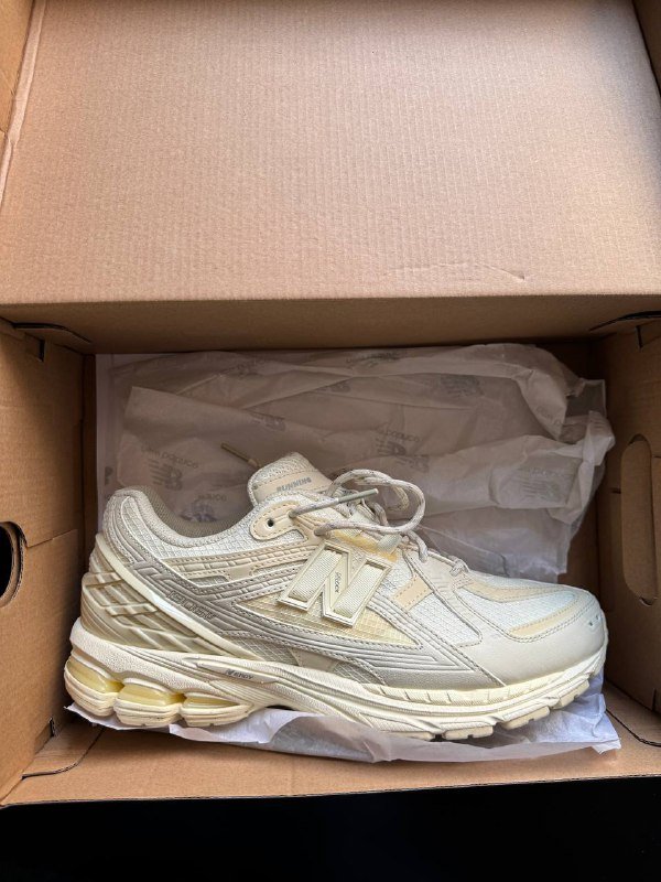 Кроссовки New Balance 1906, размер 10.5 US 2