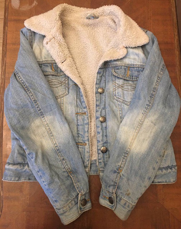 Джинсовая куртка, шапка, кожаные перчатки, худи, юбка, рубашка 1