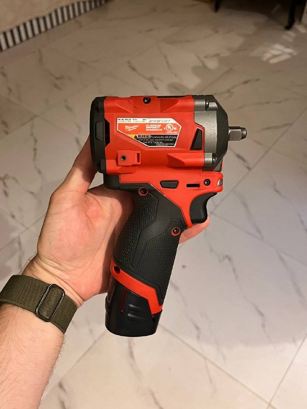 Гайковёрт Milwaukee M12 FUEL 2554 Stubby Wrench 3/8 2