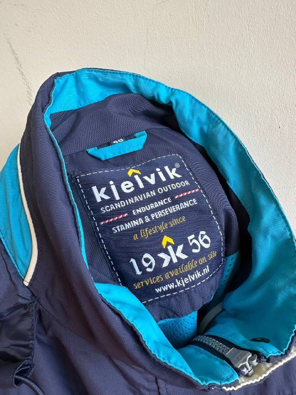 Туристическая куртка Kjelvik Scandinavian Outdoor женская 2