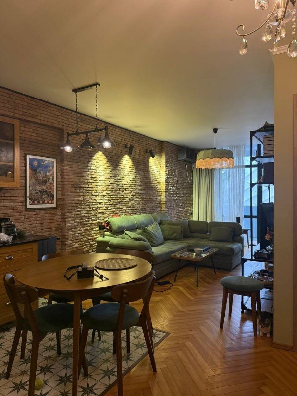 Квартира с 1 спальней и мебелью в Батуми