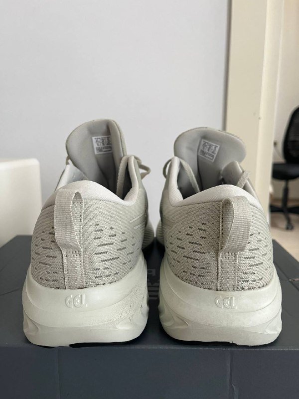 Беговые кроссовки Asics Gel Excite 4