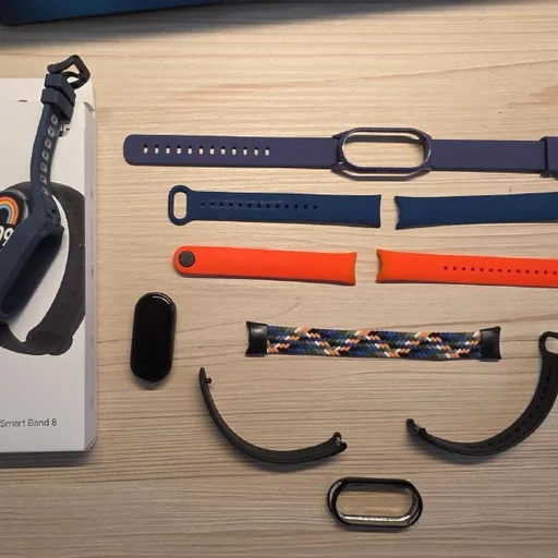 Фитнес-браслет Xiaomi Smart Band 8 с ремешками