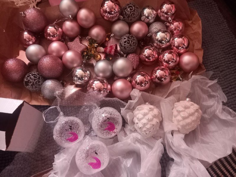 Праздничный набор с елкой и украшениями 4