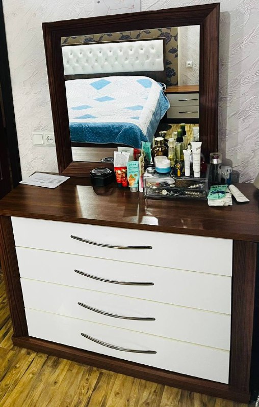 Спальный гарнитур в отличном состоянии 4