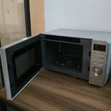 Барный стул Jysk, офисное кресло, микроволновка Gorenje, электрические чайники Franco 4