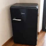 Мини-холодильник Midea ретро 1