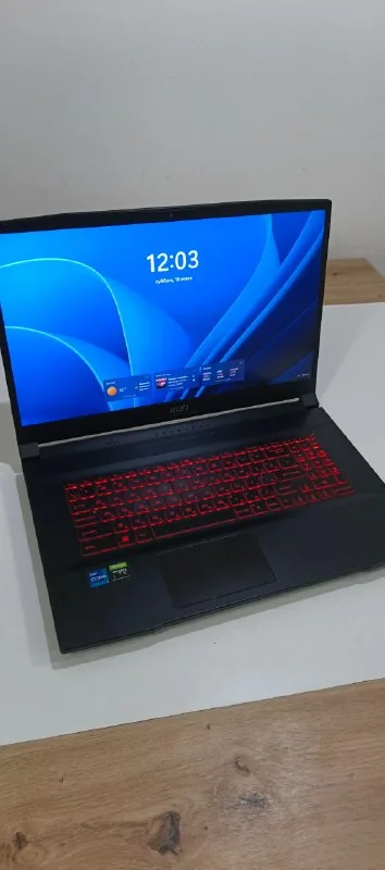 Игровой ноутбук MSI Katana GF76, Оперативная память Crucial 32GB, Карта памяти SanDisk 128GB 1