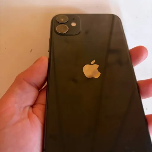 iPhone 11